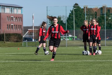 Bild 43 - B-Juniorinnen SG Weststeinburg/Bei - SV Fisia 03 : Ergebnis: 1:2